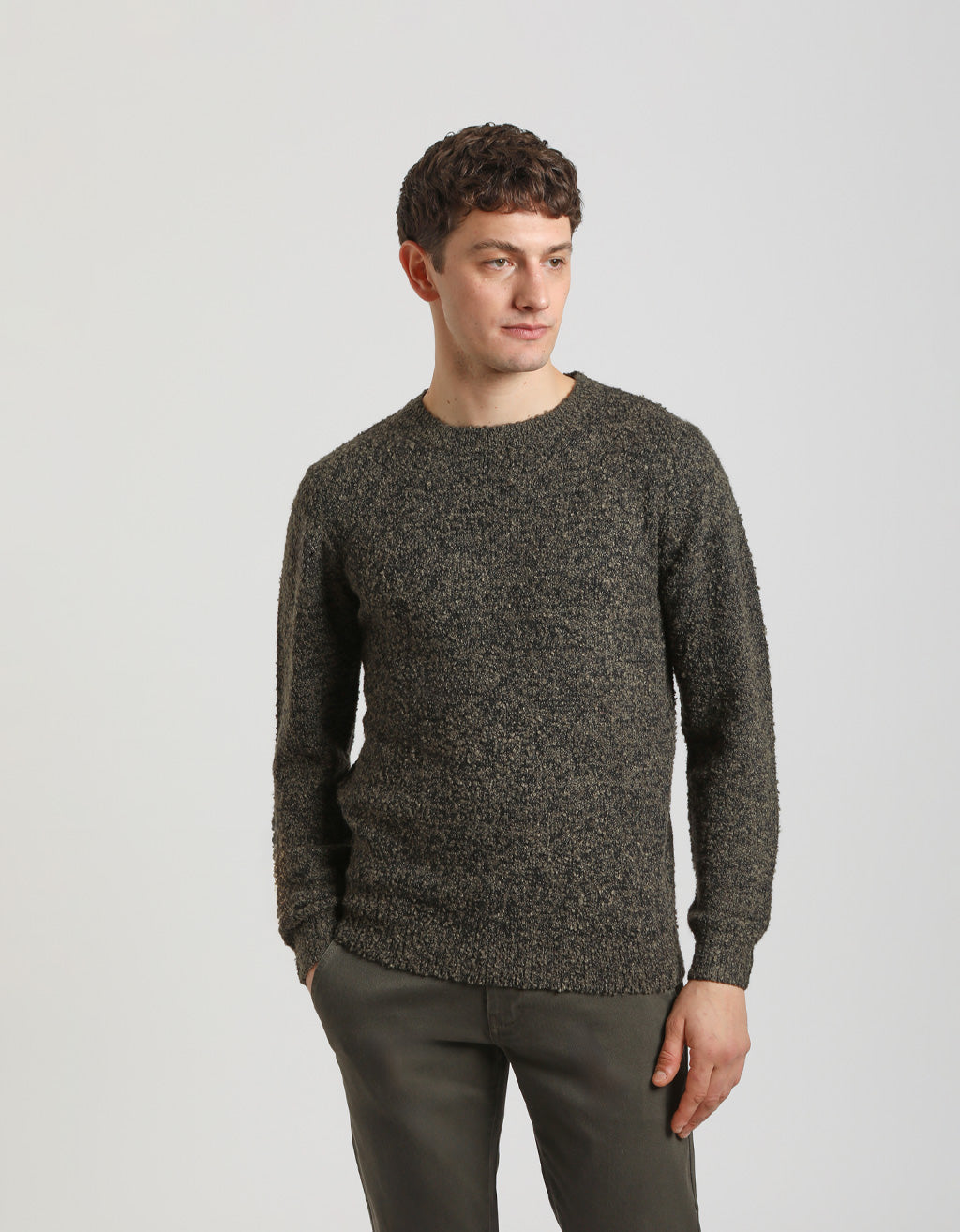 Pullover girocollo bouclè