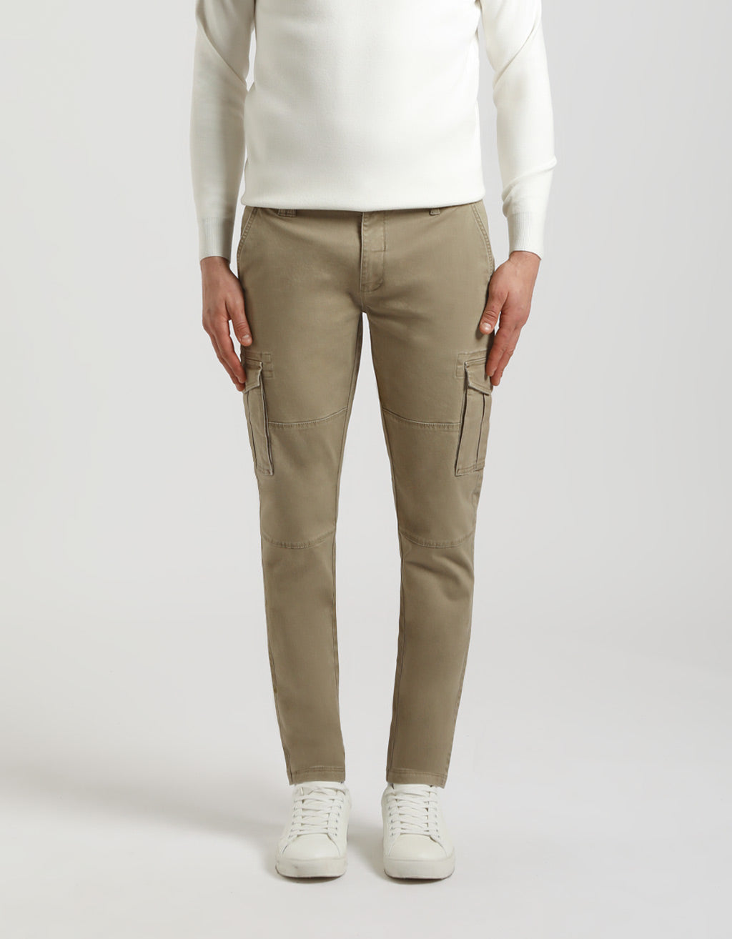 Pantaloni cargo