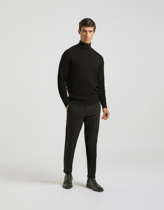 Pantaloni chino in tessuto tecnico