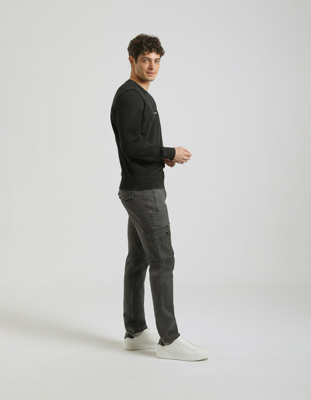 Pantaloni cargo