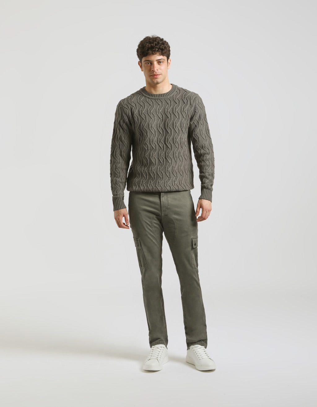Pantaloni cargo
